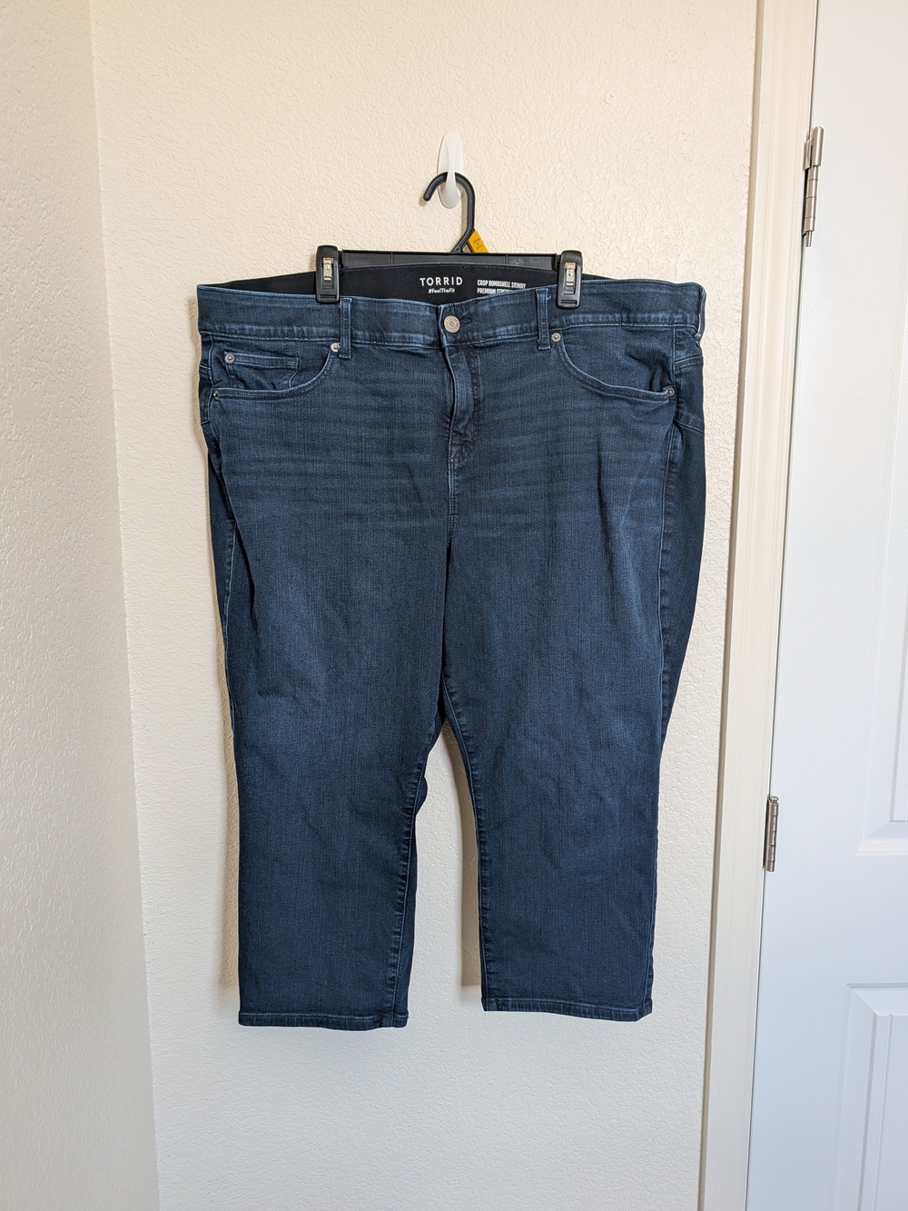 Torrid Bombshell High Rise Skinny Jeans Blue Premium Stretch Plus Size 26